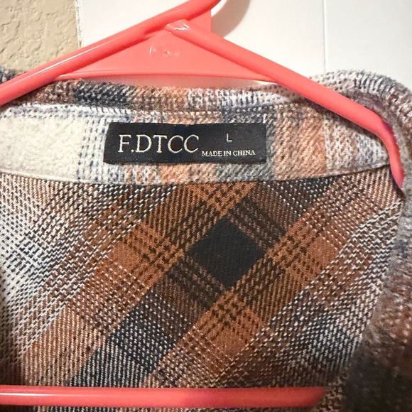 Plaid Button-Up Shacket - Picture 2 of 3